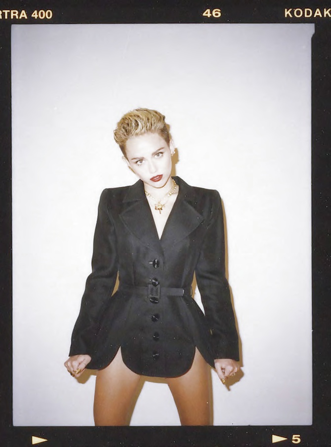 Miley Cyrus - Bangerz Photoshoot Outtakes #34020966