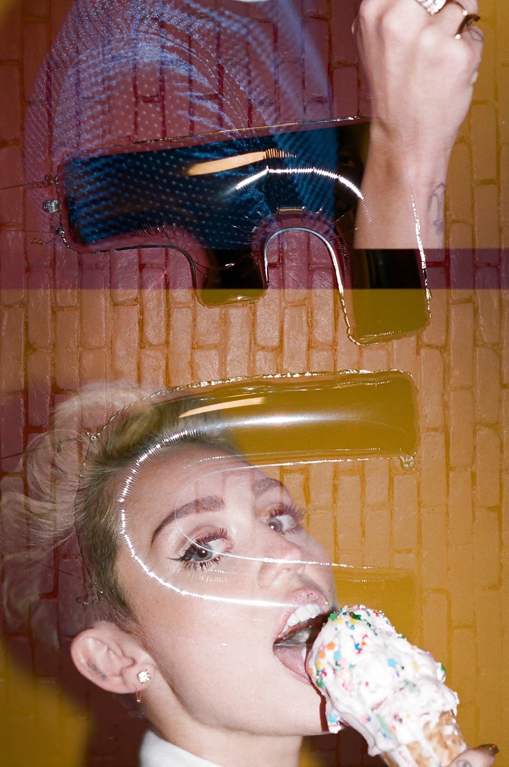 Miley Cyrus - bangerz photoshoot outtakes
 #34021026