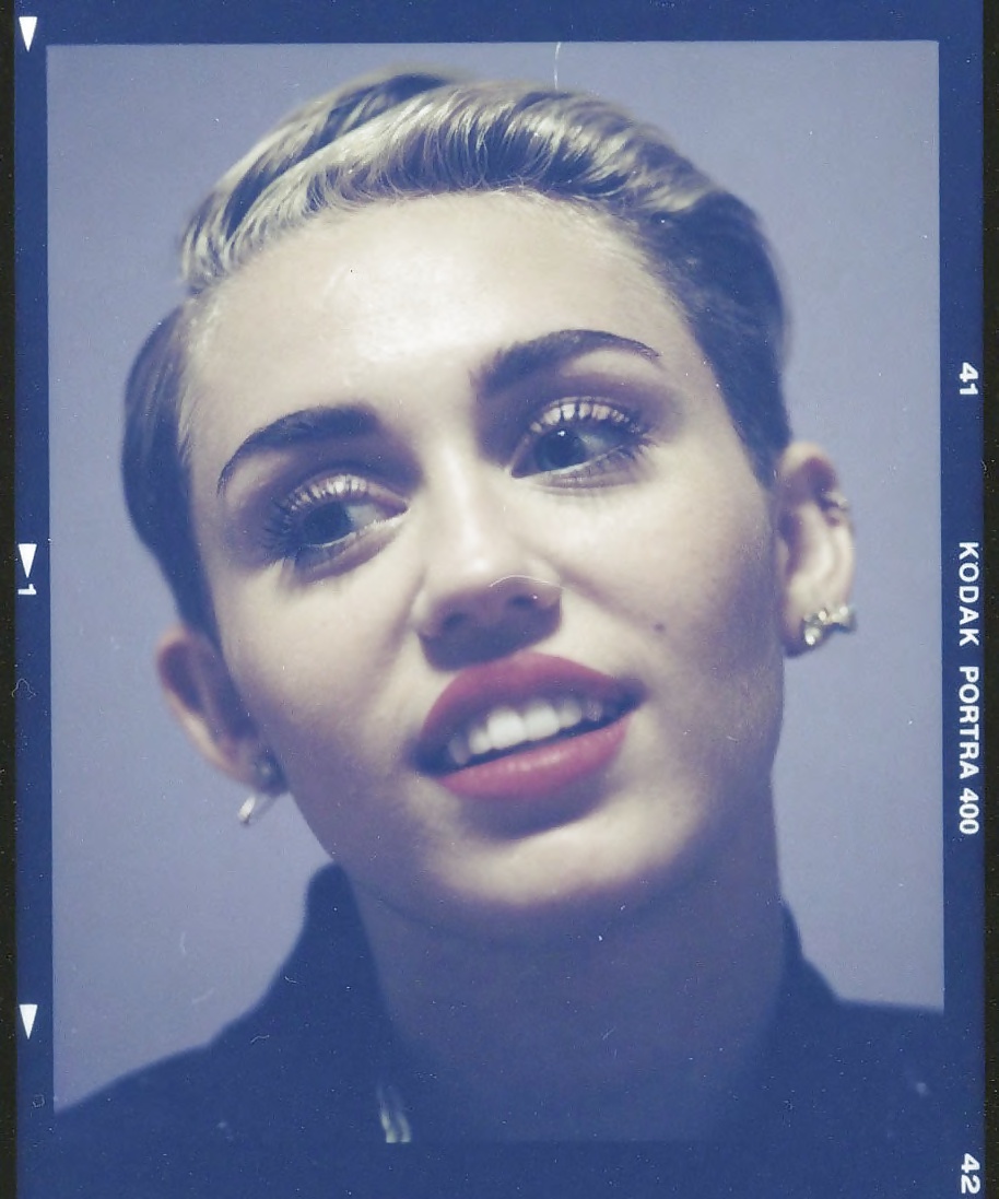 Miley Cyrus - bangerz photoshoot outtakes
 #34021065
