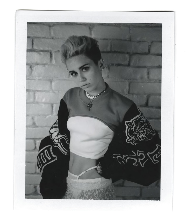 Miley Cyrus - Bangerz Photoshoot Outtakes #34021086