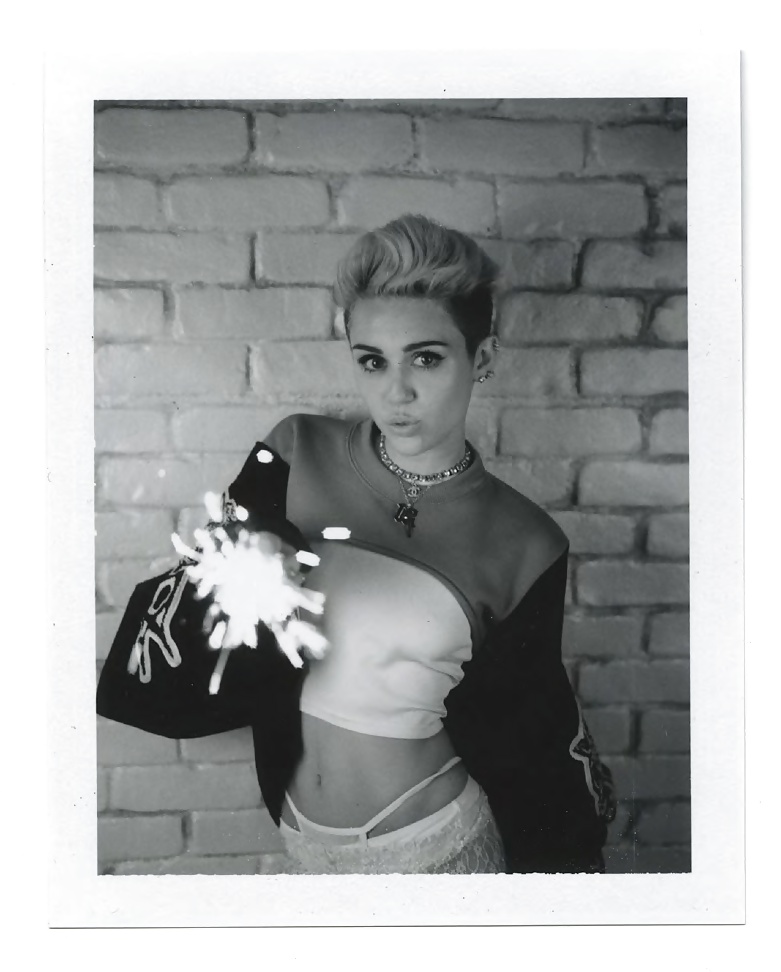 Miley Cyrus - Bangerz Foto-Shooting Outtakes #34021094