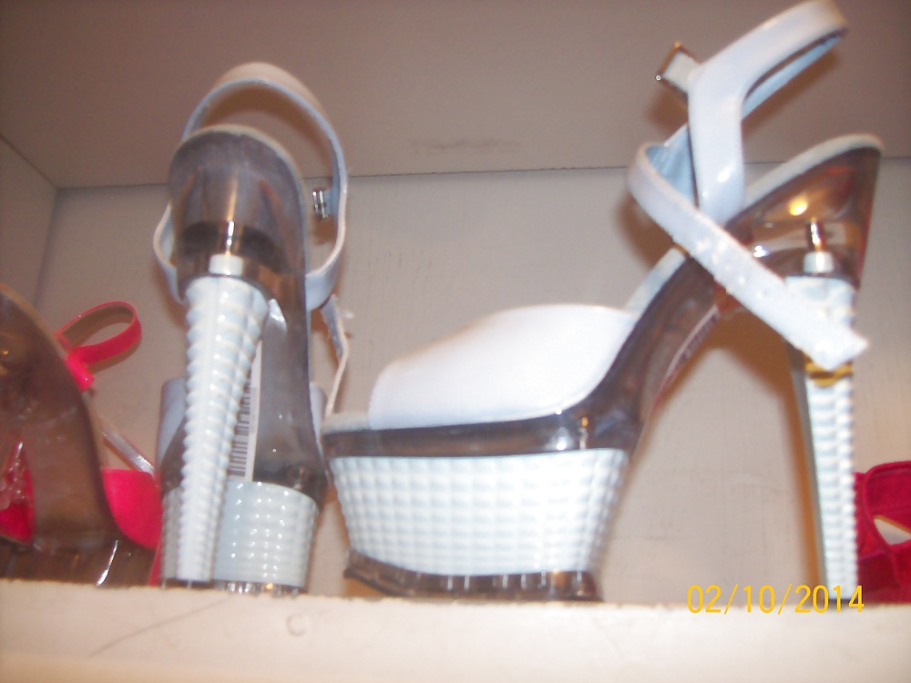 Platform stiletto heels to tease and get fucked by BBCs in. #25209126