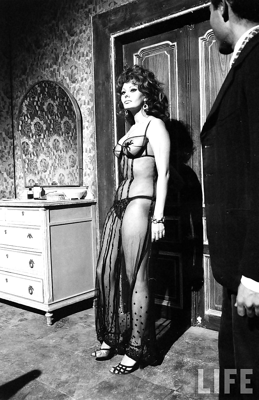 Sophia Loren #32497850