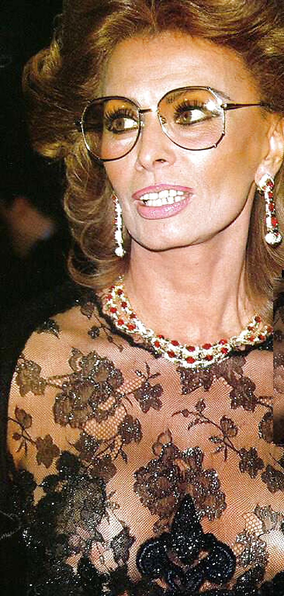 Sophia Loren #32497984