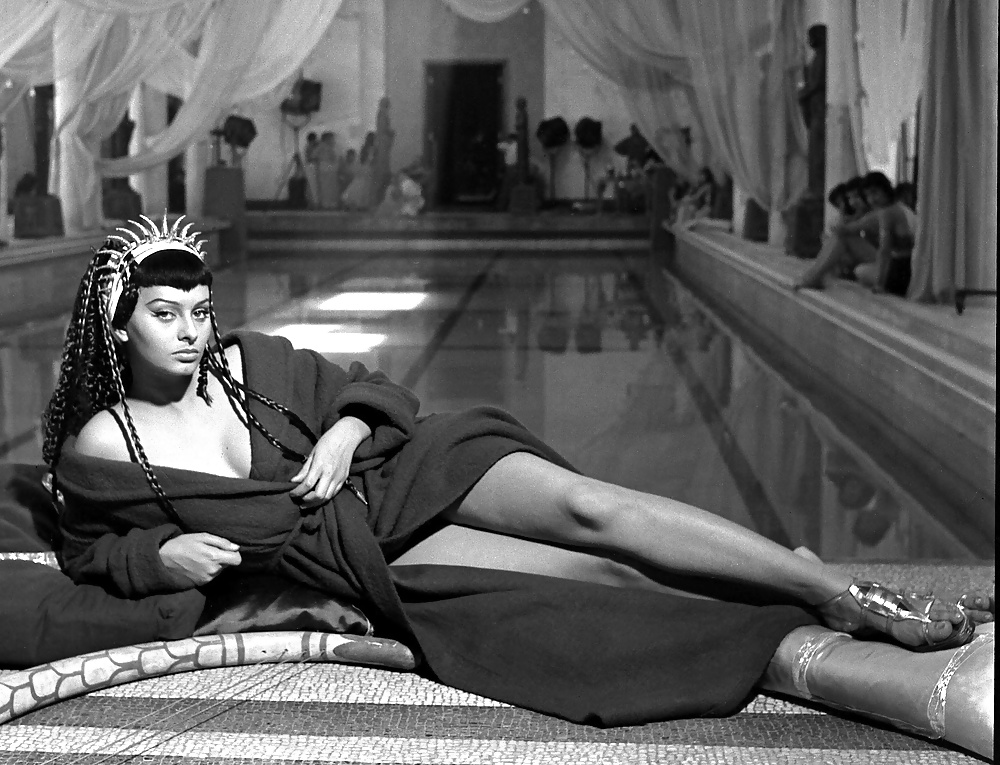 Sophia Loren #32498026