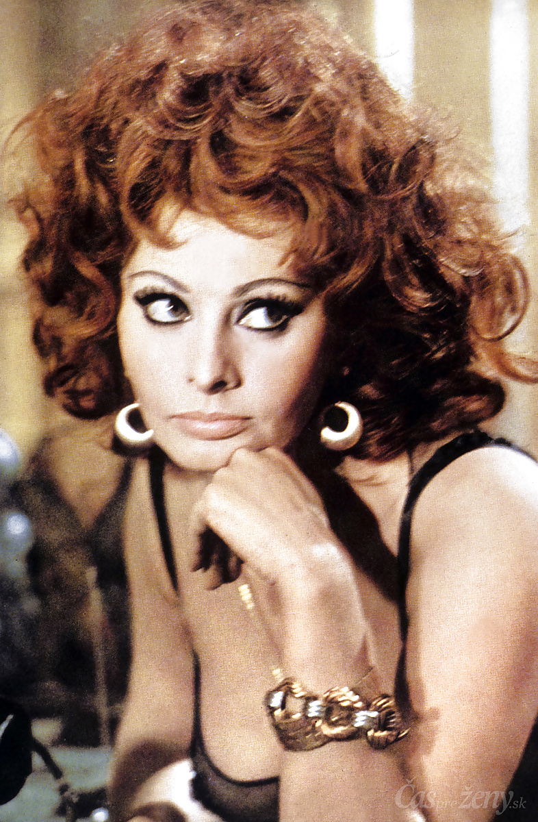 Sophia Loren #32498154