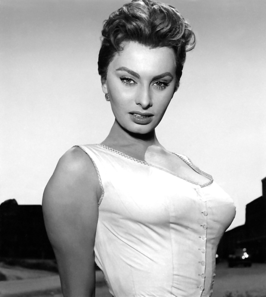 Sophia Loren #32498240