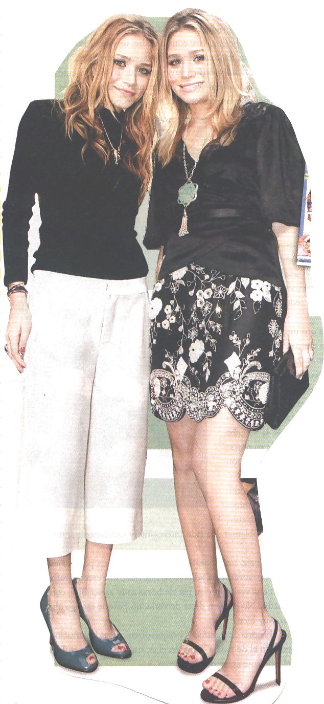 Mary Kate & Ashley Olsen #30093789