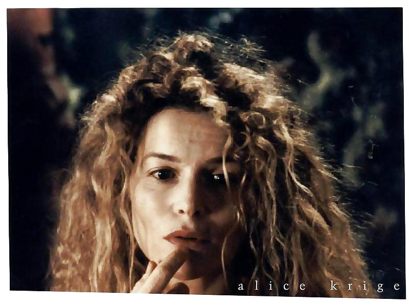 Abigail cruttend +alice krige
 #36974450