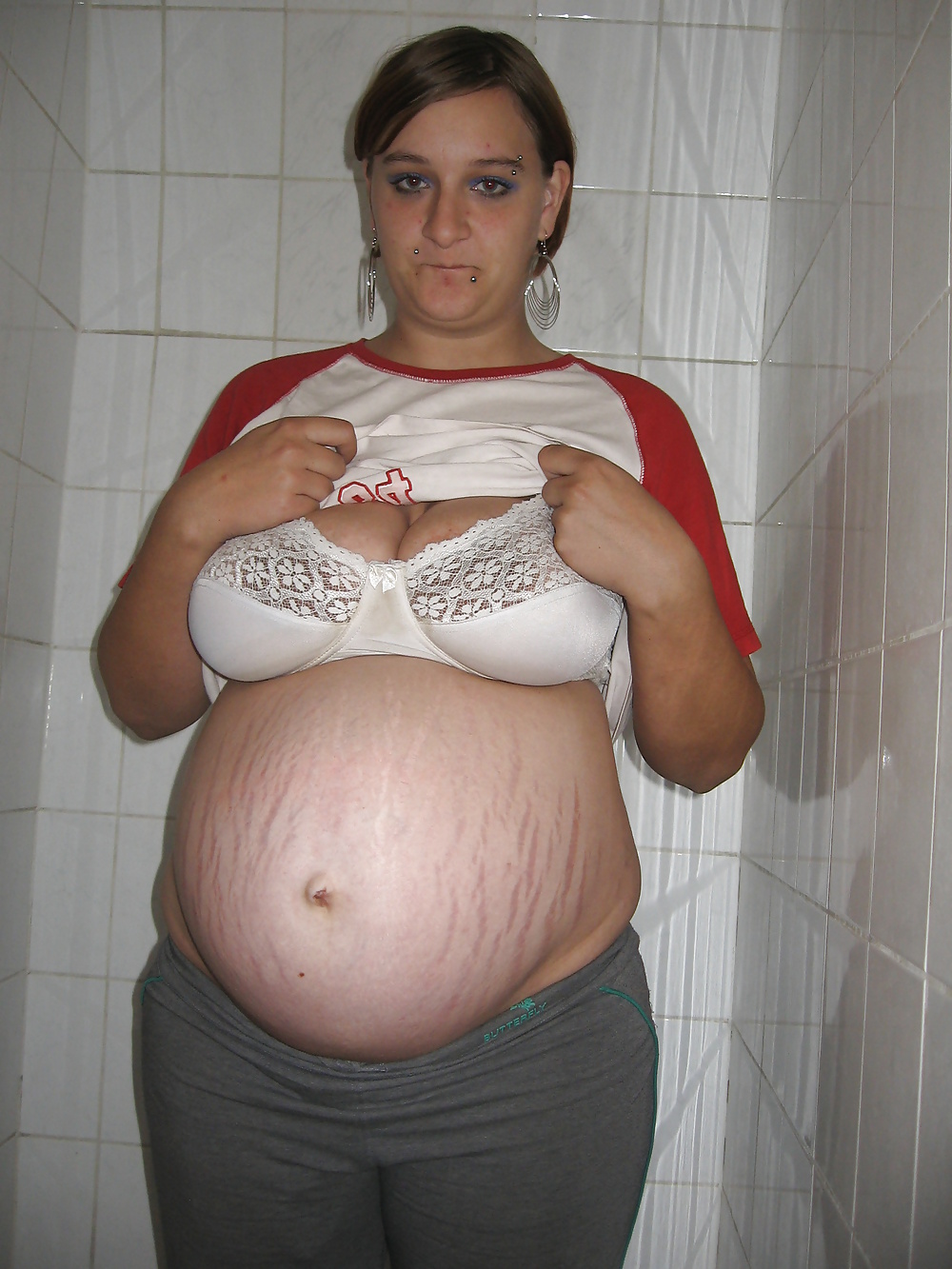 FAT PREGNANT ROMANIAN SLUT #28641494