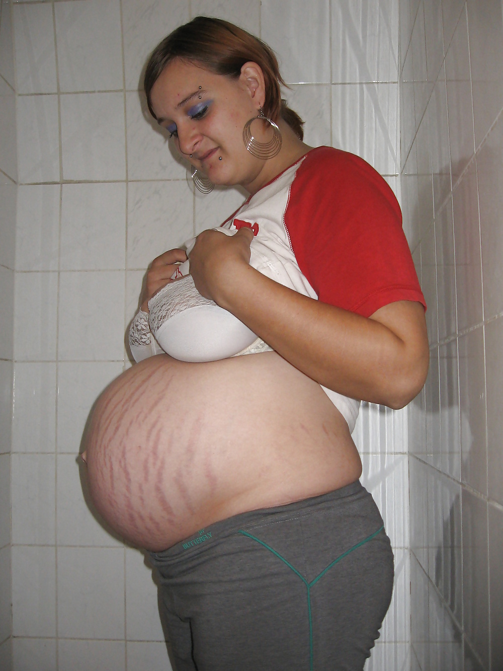 FAT PREGNANT ROMANIAN SLUT #28641500