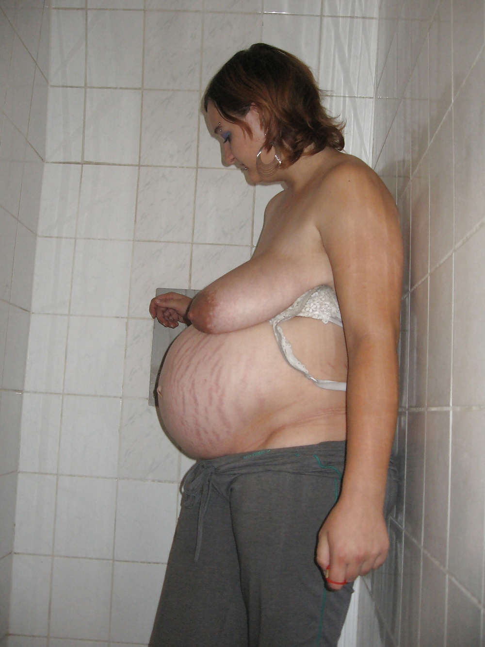 FAT PREGNANT ROMANIAN SLUT #28641527