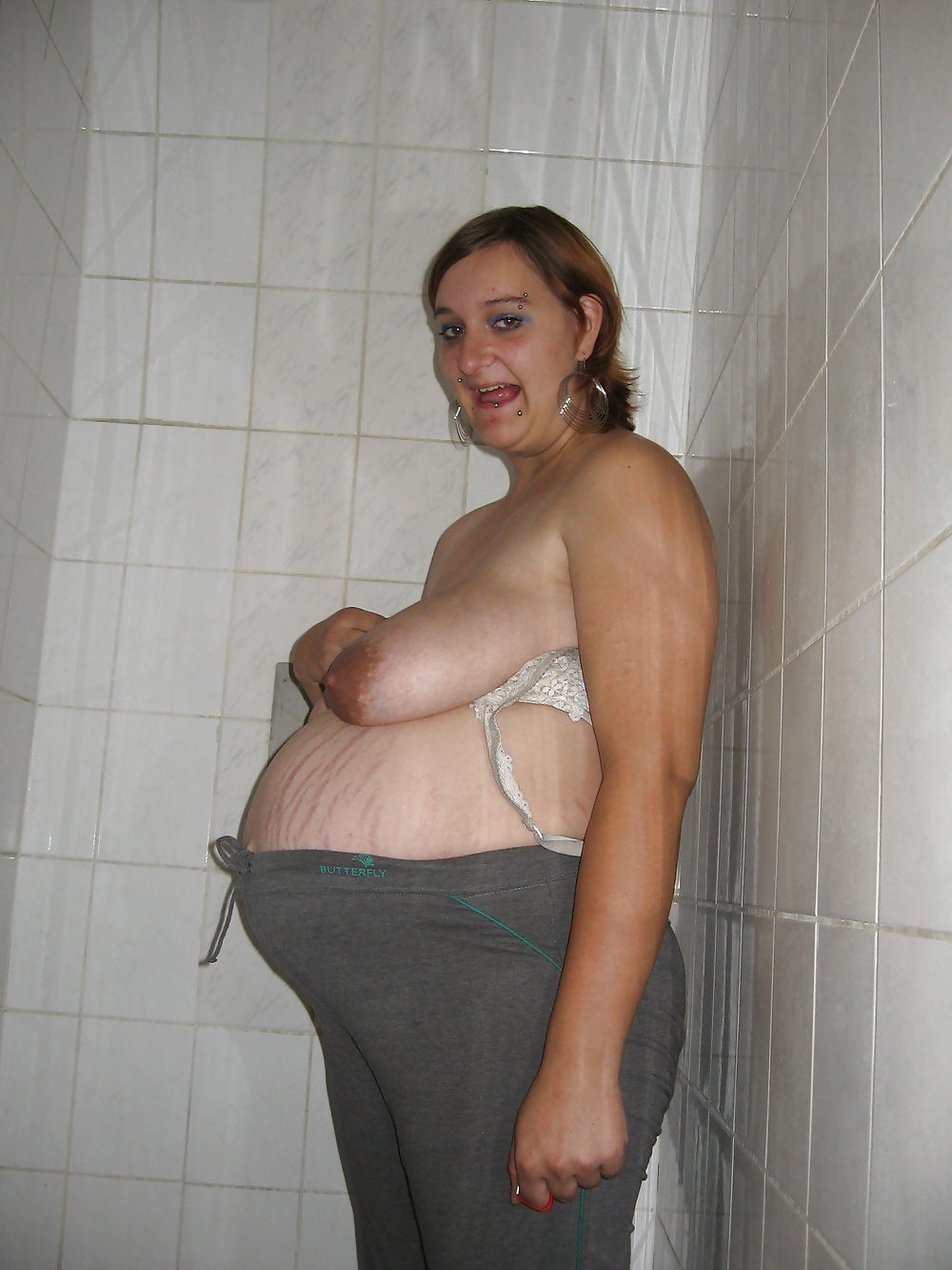 FAT PREGNANT ROMANIAN SLUT #28641549