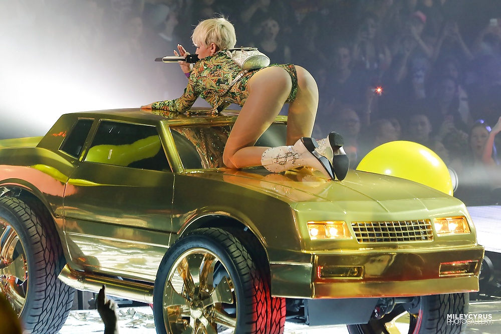 Miley Cyrus - the ultimate fuck-fantasy
 #35833560