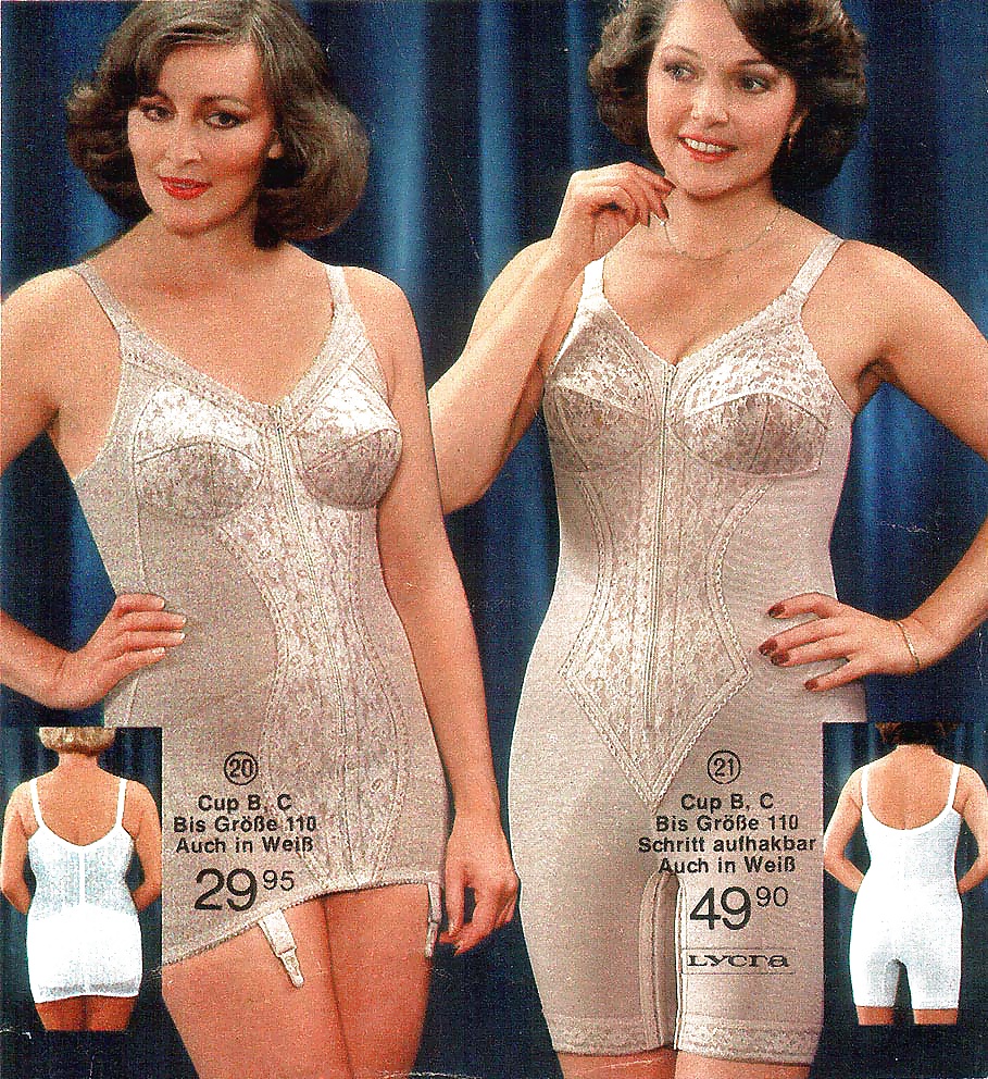 Vintage nylons, fajas y corselets
 #28262885