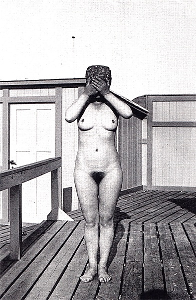 Mary Willumsen, primera fotógrafa de desnudos (1916)
 #29738473