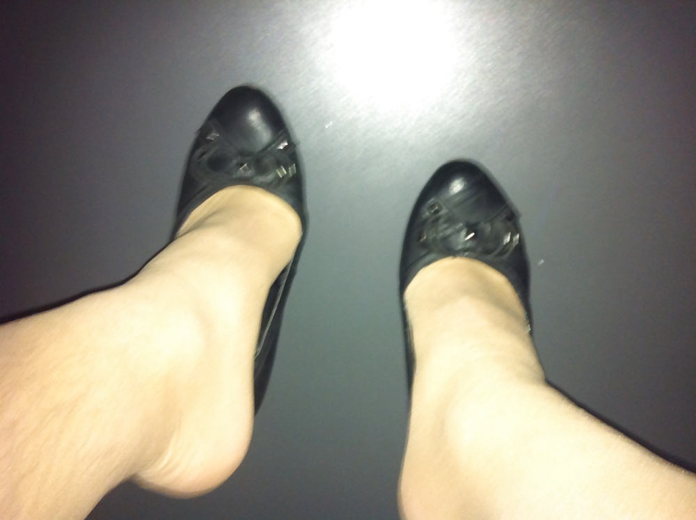 Tacchi alti e calze di nylon in sauna divertimento
 #24832593