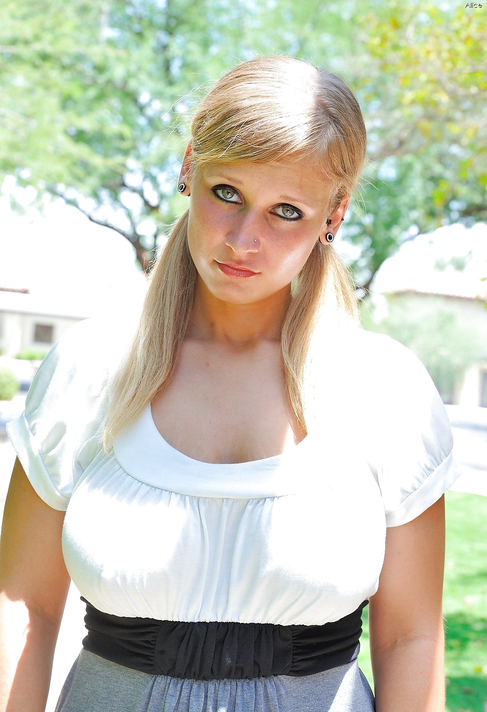 Tölpel Titten Hooters Mammaries Juggs Klopfer Oben Bollocks #27545383