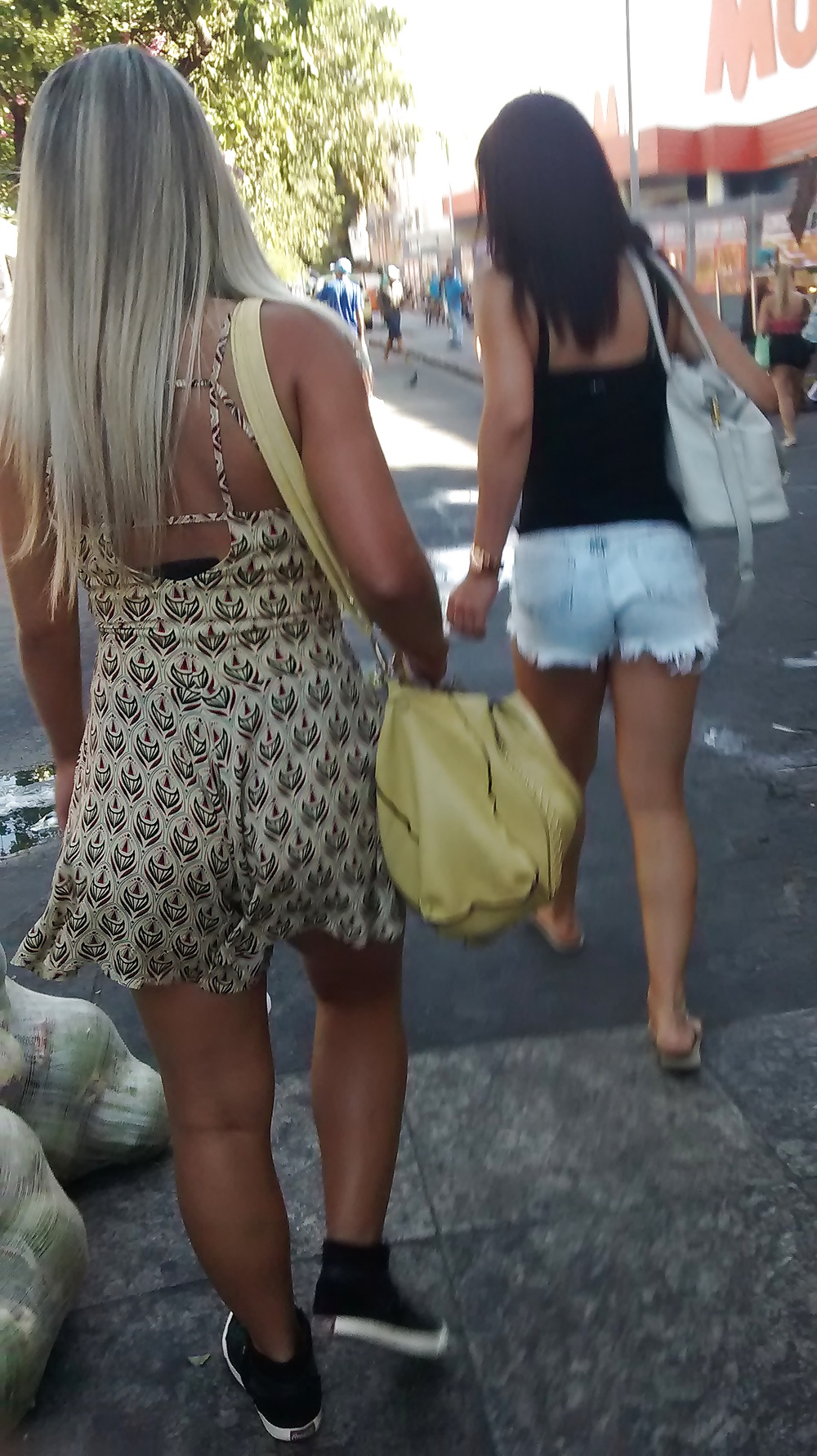 Gostosas na pista
 #40639376