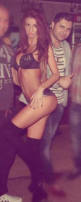 Mujeres rumanas: ellysa
 #23349339