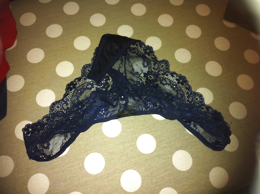 String of donna #23185752