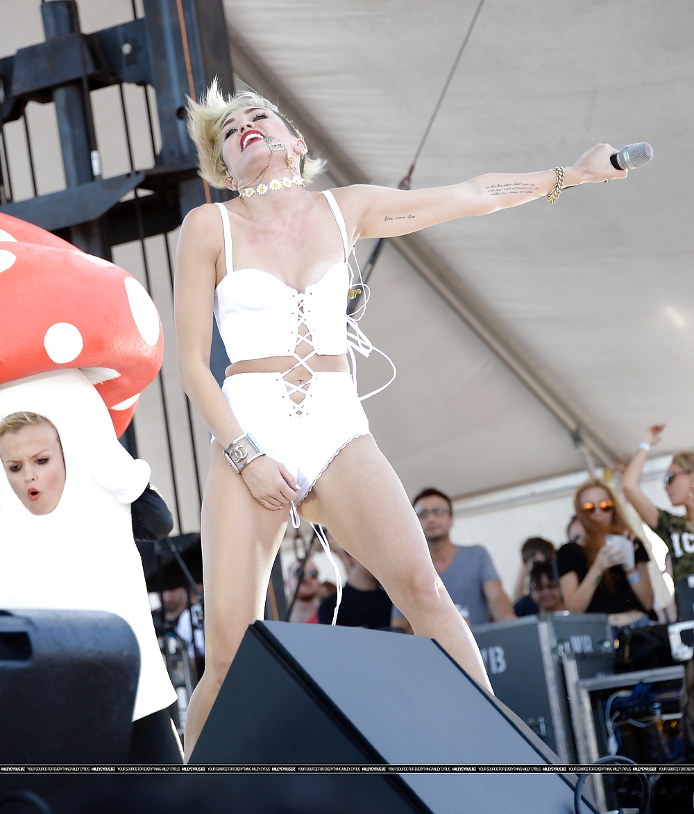 Sexy Miley Cyrus performance at iheartradio September 2013  #23902555