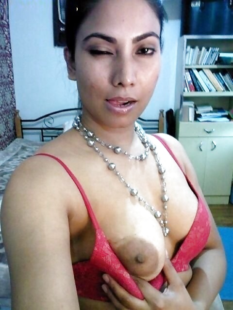 All Natural Tits With Dark Brown Nipples #31349260