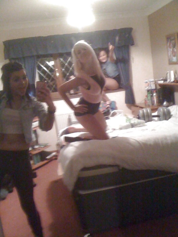 Chavas muñecas 3
 #28525461