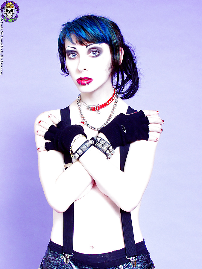 Stephanie Slaughter As Deathrock Chick #24919076