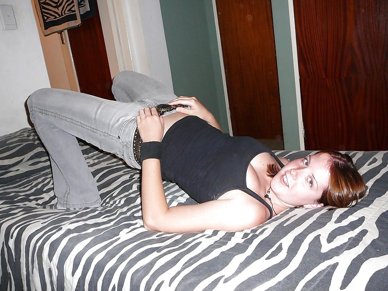 彼女の何か
 #40791233