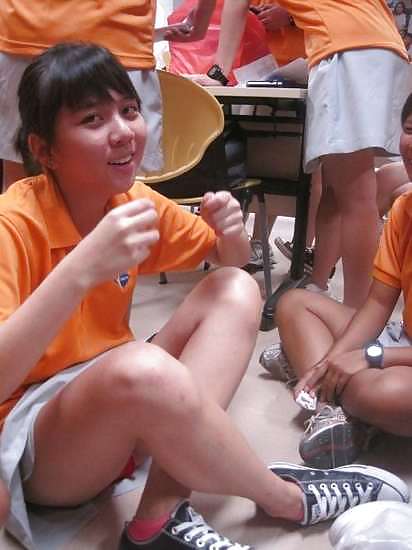 Estudiante tailandesa adolescente
 #35498456