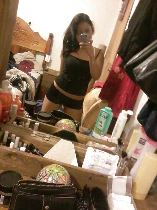 Mas chavas putas 
 #29608480