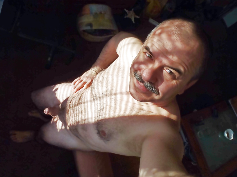 裸足の男 04
 #32747138