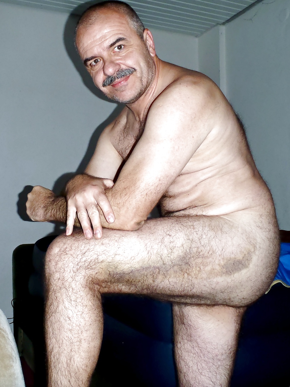 裸足の男 04
 #32747252