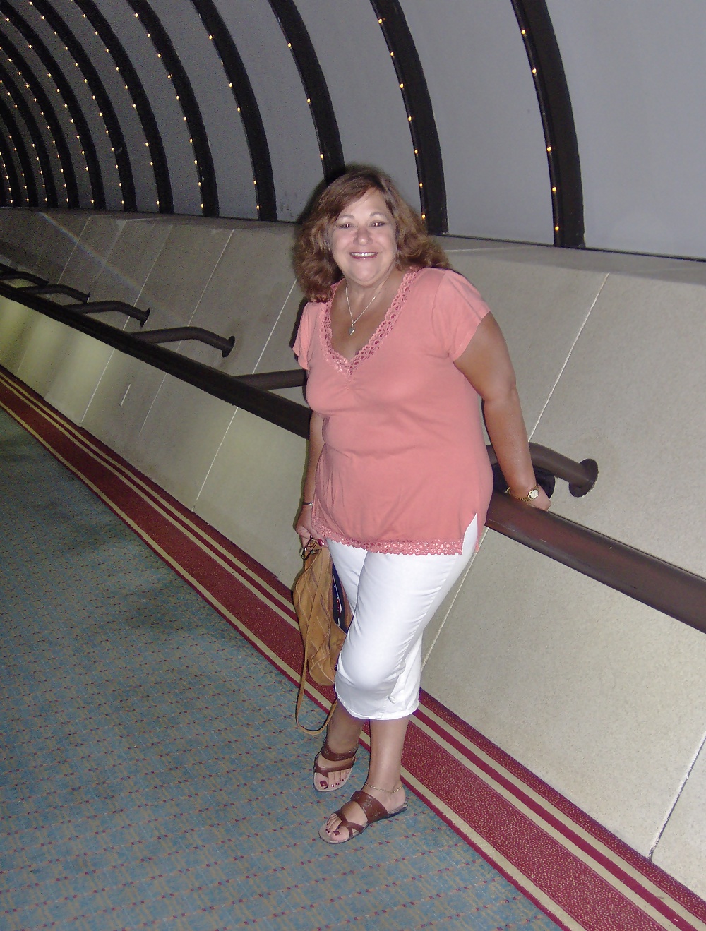 Luckylucylinda's whoring around  #26570720