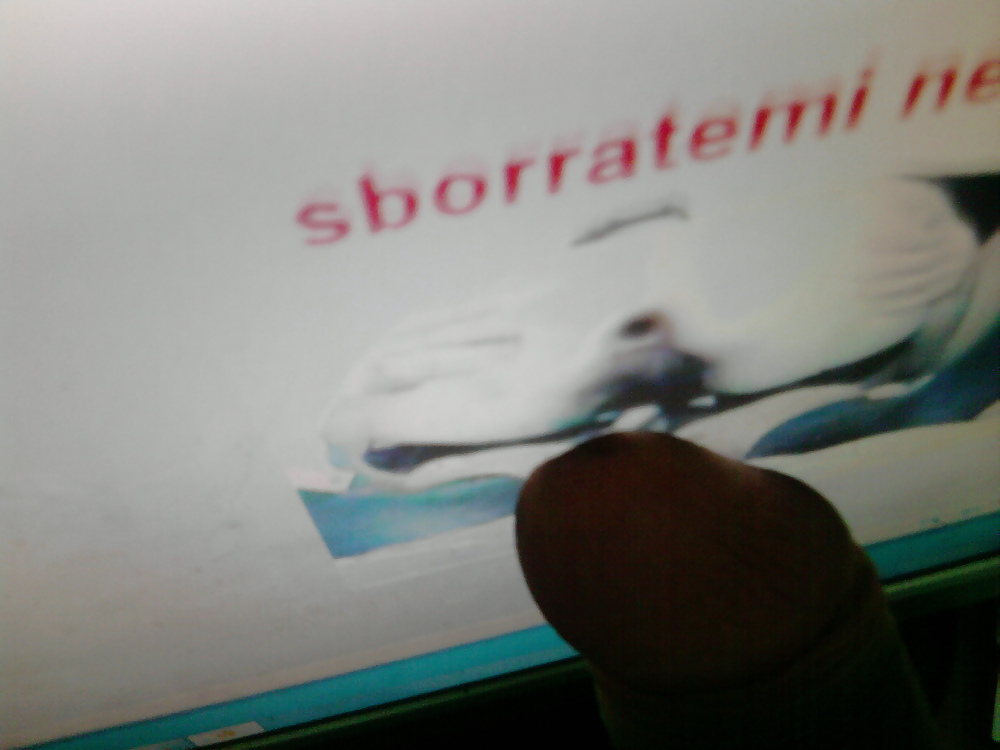 Mia moglie, uno sborratoio per tanti amici...2
 #23289727