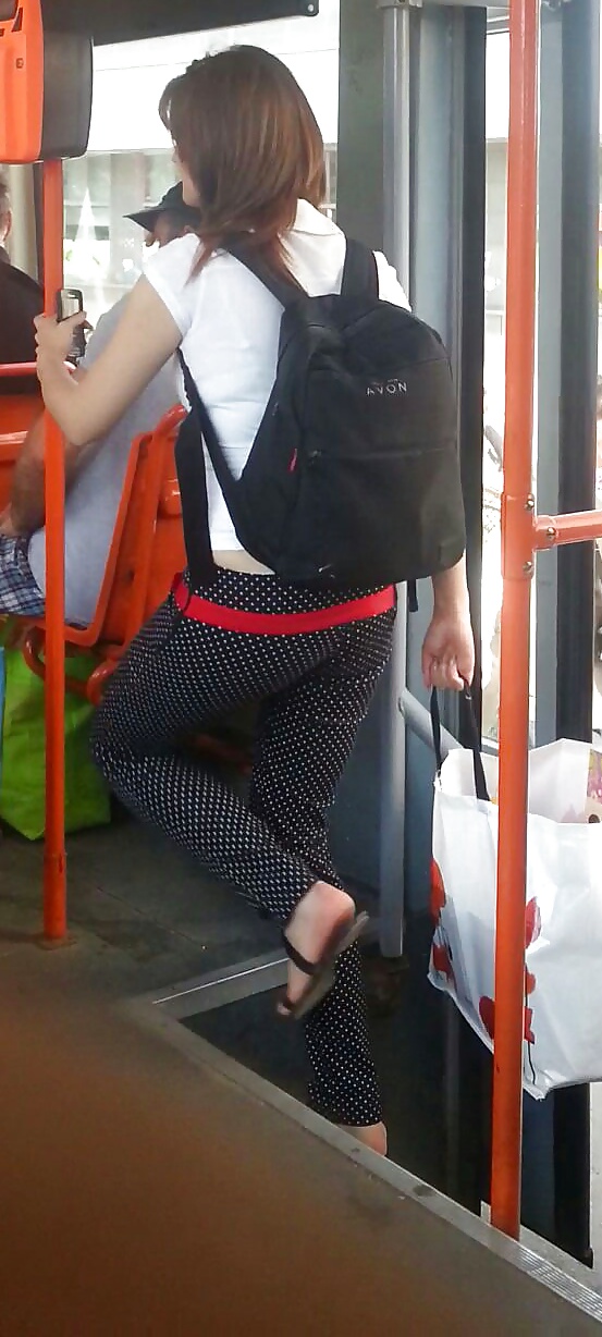 Spion Sexy Teenager In Bus Rumänisch #27396346