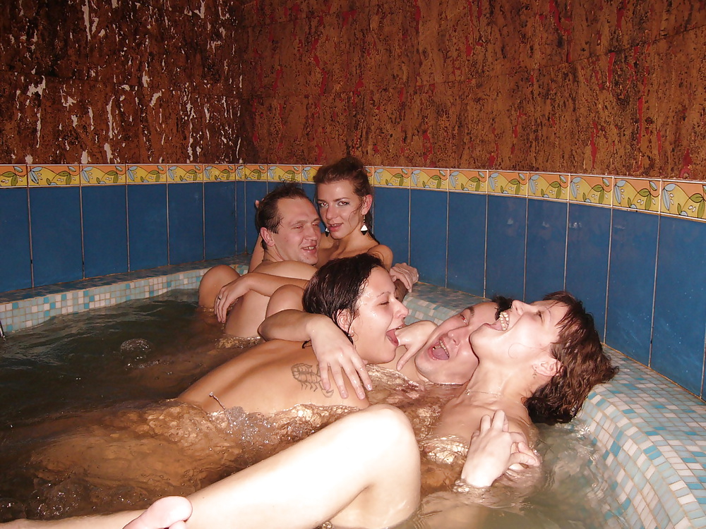 Rus scambisti scopare ragazze nella sauna
 #25382551