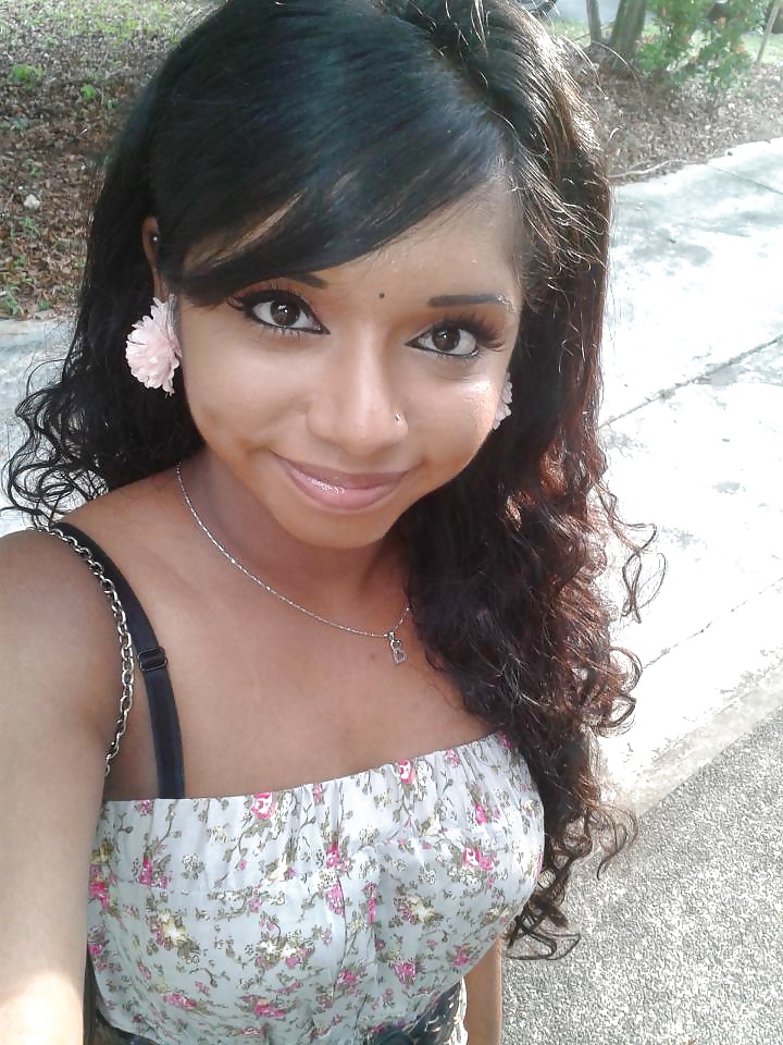 Malaysian Fille Salope Indienne Vithya Krishnan #28593515