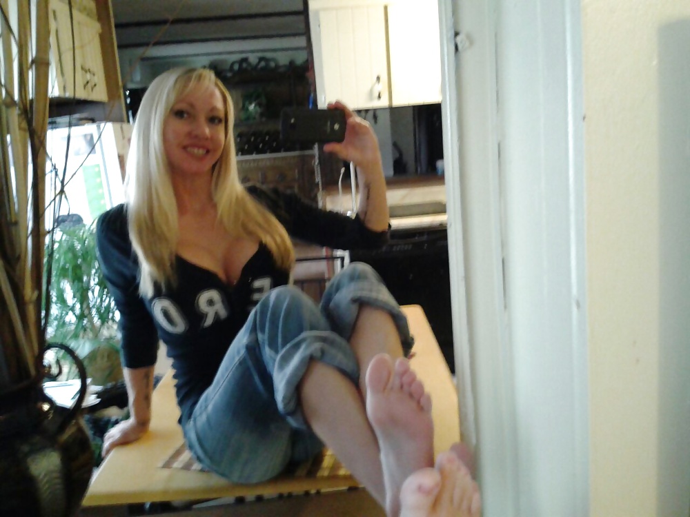 Mirror selfie feet #41073215