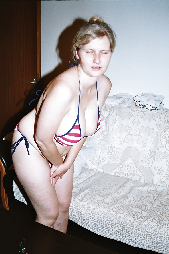 SAG - Curvy Wife's Hot Body And Tits In A Striped Bikini 01 #37562812