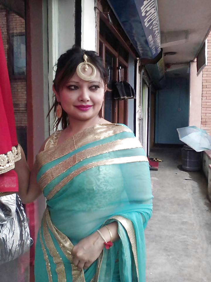 ビマラ・ギリ夫人（ホットなネパール人妻
 #40922271