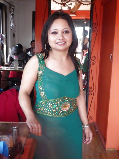 ビマラ・ギリ夫人（ホットなネパール人妻
 #40922708
