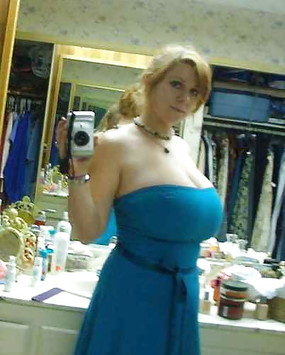 Huge Amatuer Tits in Tight Clothing #39174491