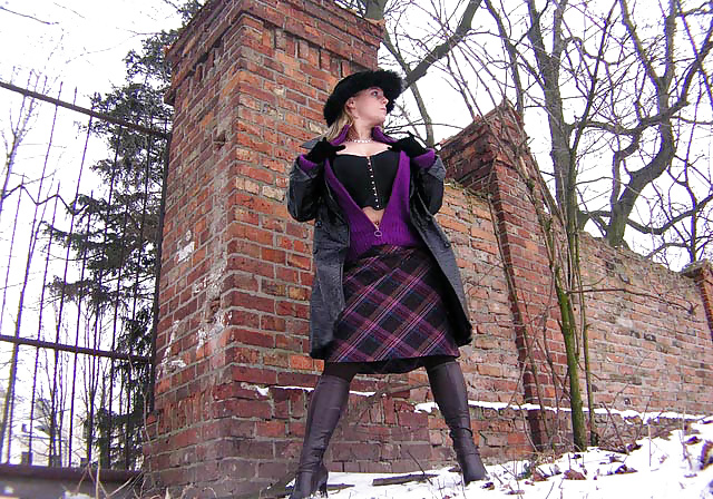 Mirando hacia arriba 7
 #40382388