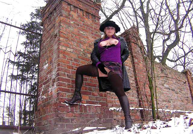 Looking Up 7 #40382402