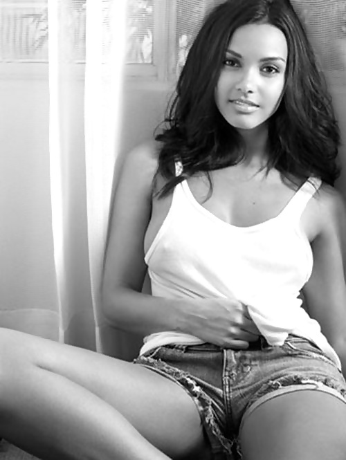 Jessica lucas
 #32954148