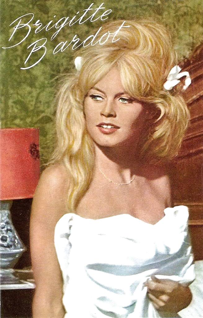 L'icona del sesso brigitte bardot è magnifica
 #24620192