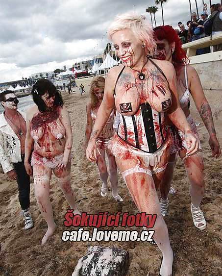 ZOMBIE GIRLS   )))) #25231836