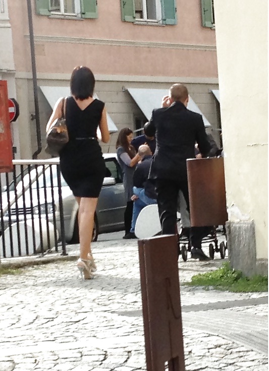 High heels in italian streets.tacchi per le vie italiane #35066332